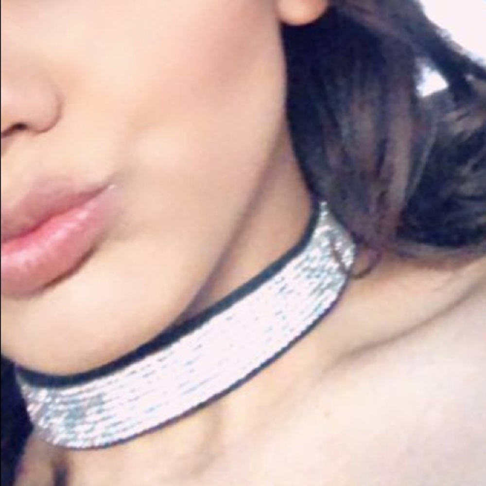 Guess diamond choker